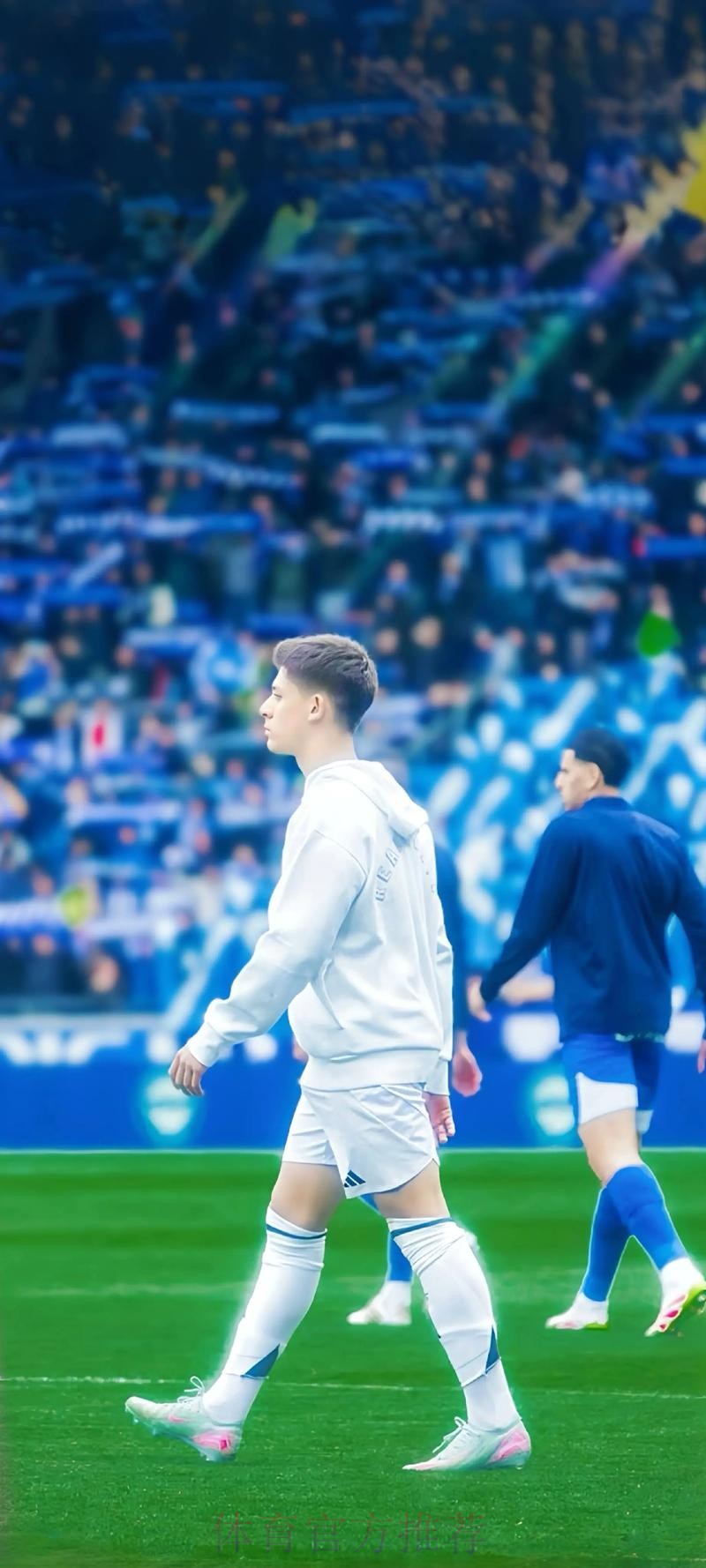 西媒:阿拉巴无法适应训练强度 皇马准备冬窗引援 西媒:阿拉巴无法适应训练强度 皇马准备冬窗引援